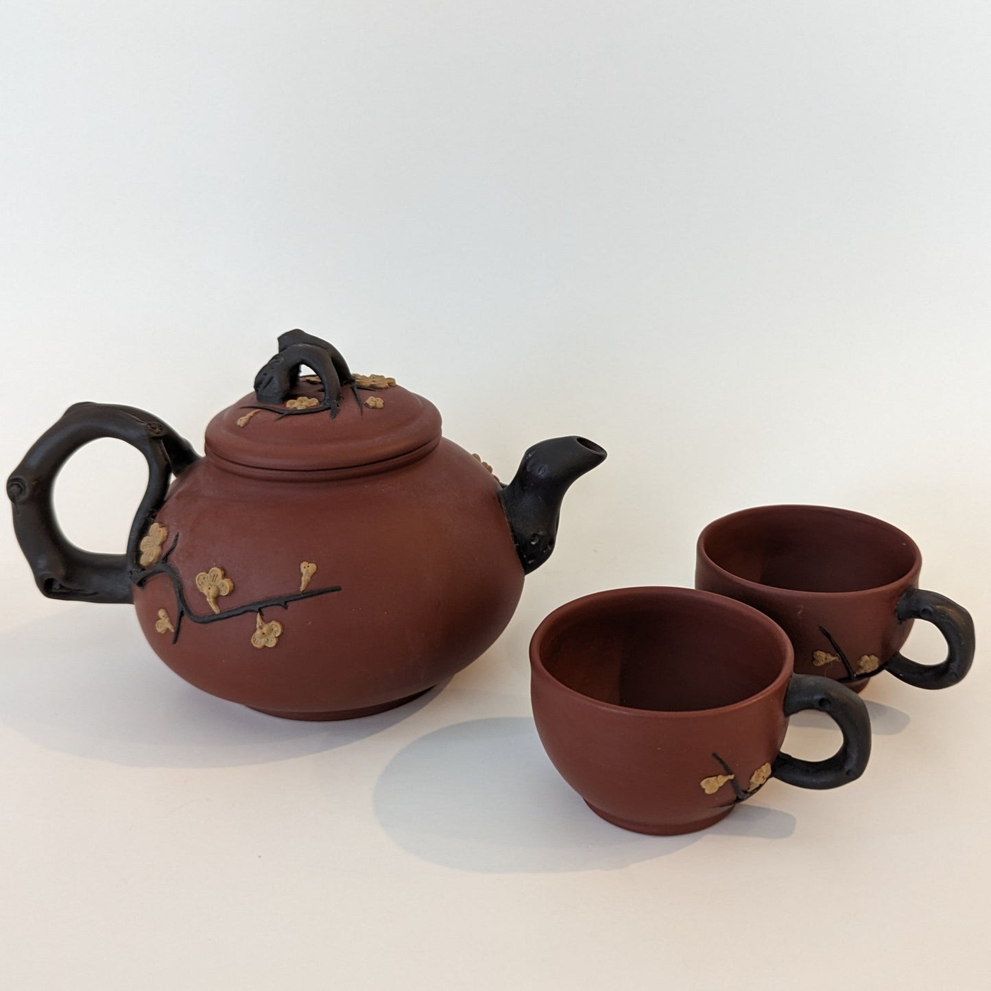 Chinese Yixing Teapot with Cups