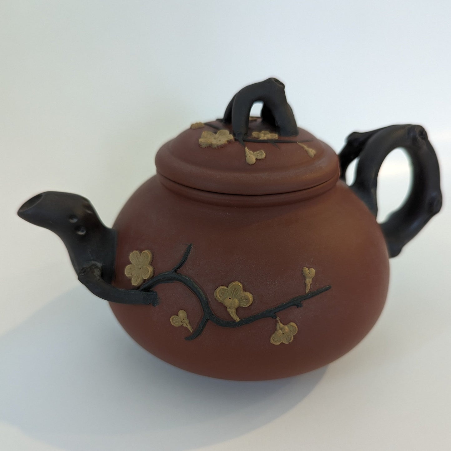 Chinese Yixing Teapot with Cups