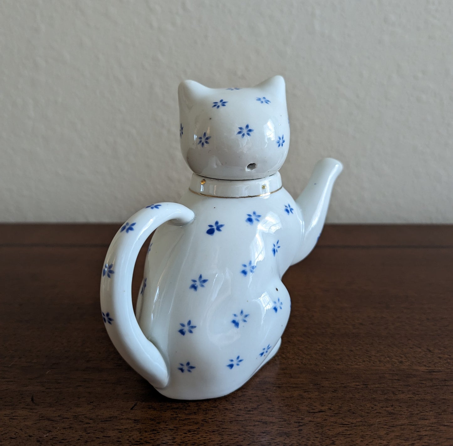 Blue Flower Cat Teapot